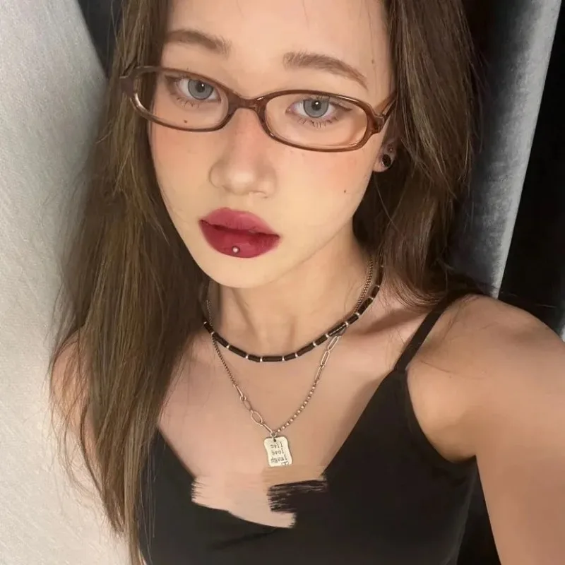 Y2K Retro Small Square Oval Fr - Women Fashion Photoshoot recension och pris
